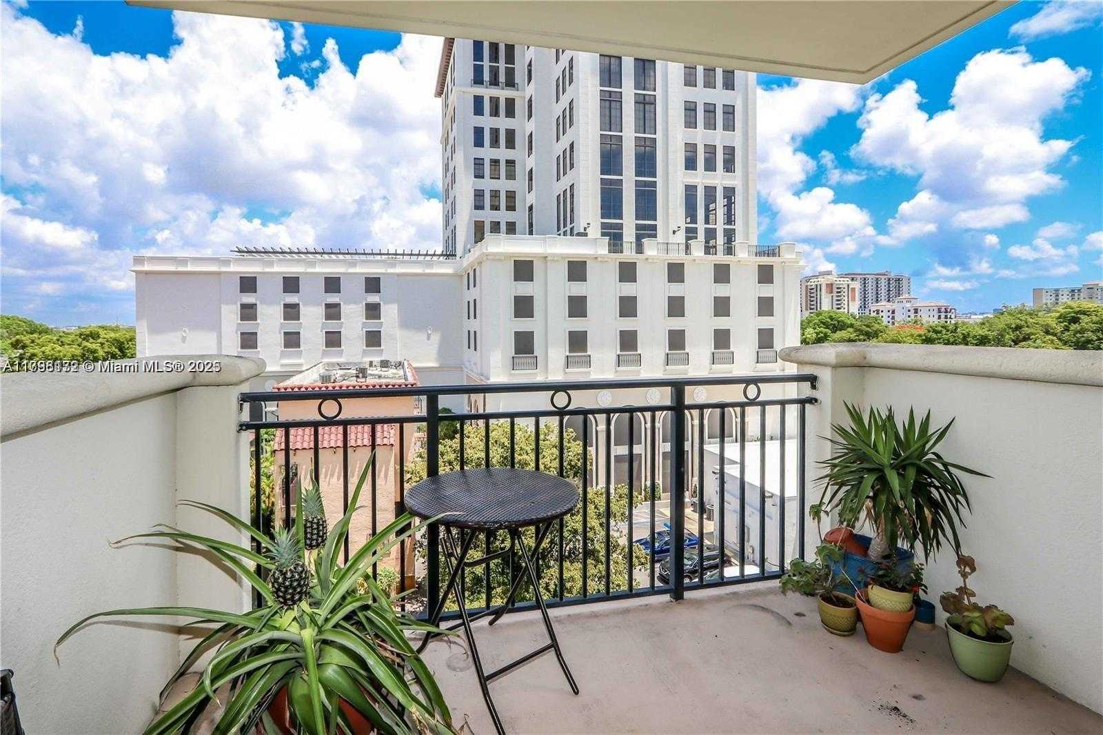 Small Image of 1300 PONCE DE LEON BLVD #500, Coral Gables Number 14