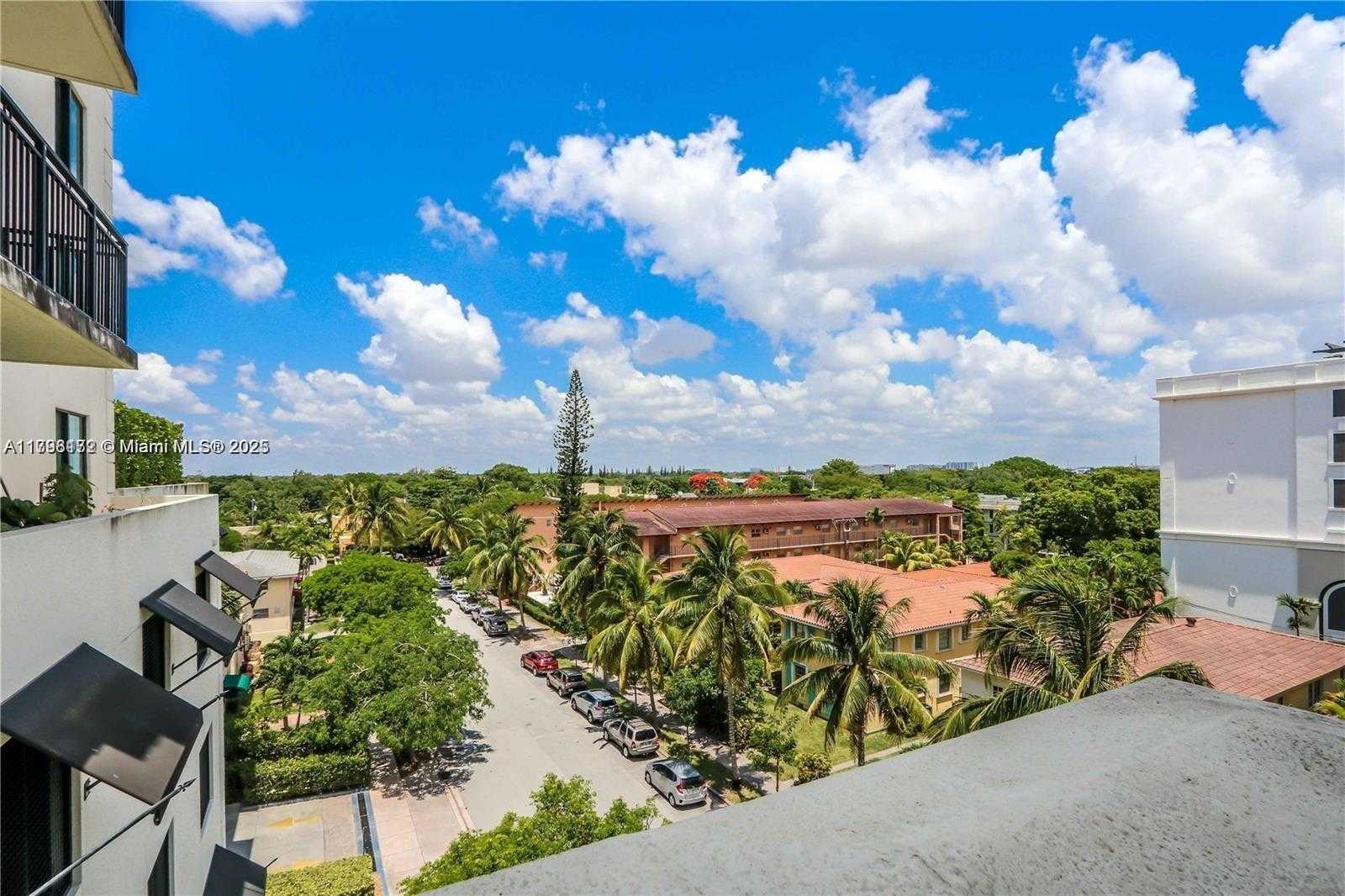 Small Image of 1300 PONCE DE LEON BLVD #500, Coral Gables Number 16