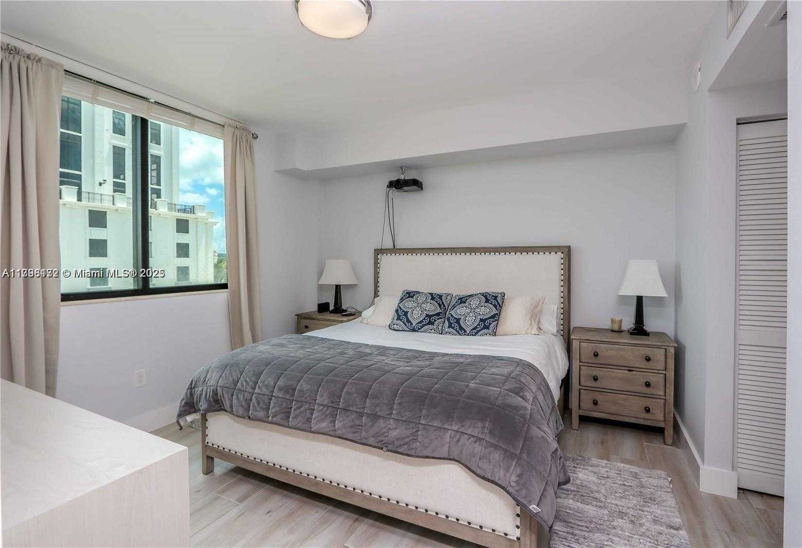 Small Image of 1300 PONCE DE LEON BLVD #500, Coral Gables Number 7