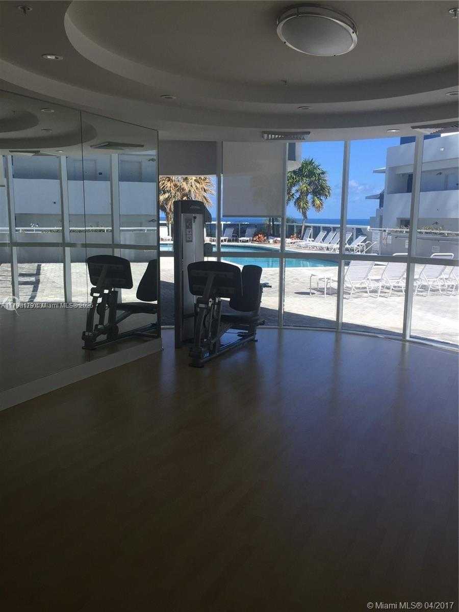 Small Image of 6301 COLLINS AVE #2404, Miami Beach Number 13