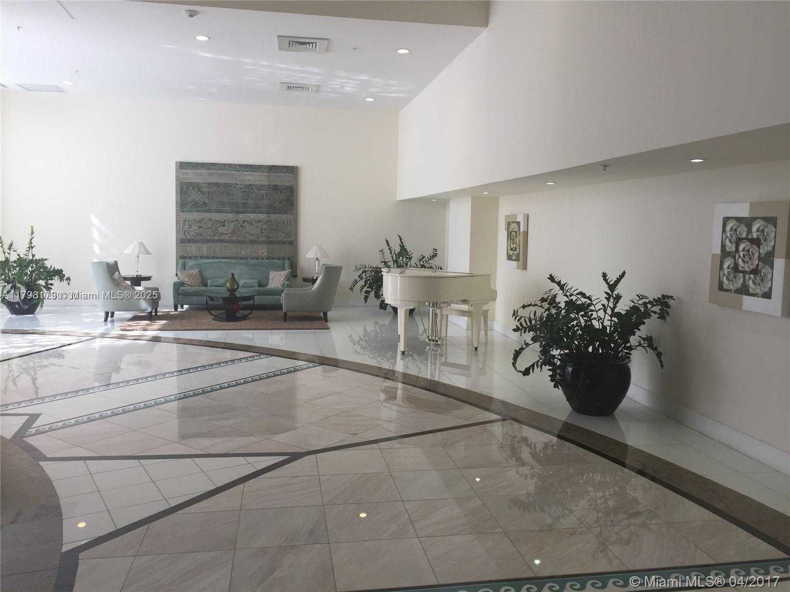 Small Image of 6301 COLLINS AVE #2404, Miami Beach Number 15