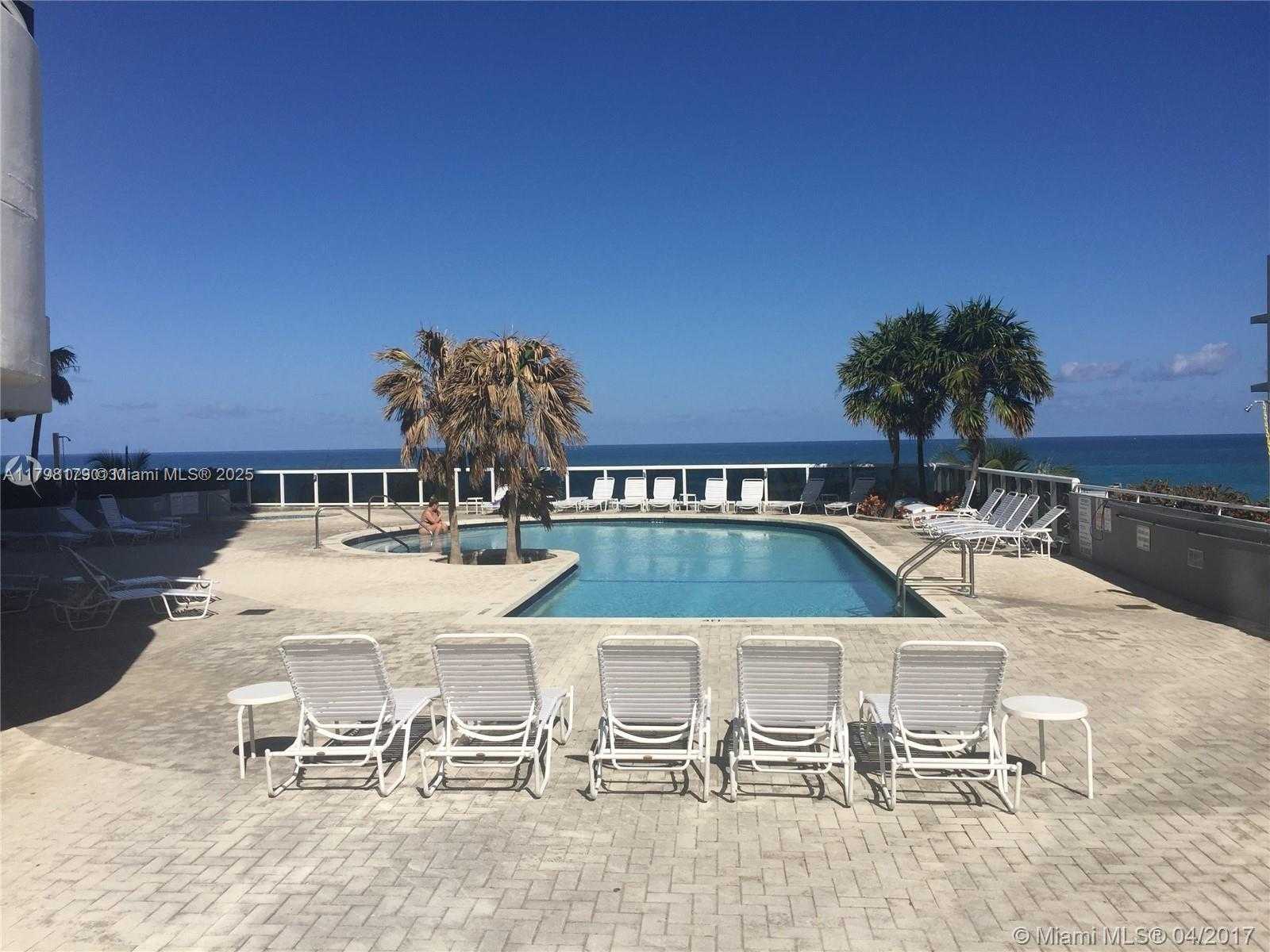 Small Image of 6301 COLLINS AVE #2404, Miami Beach Number 16