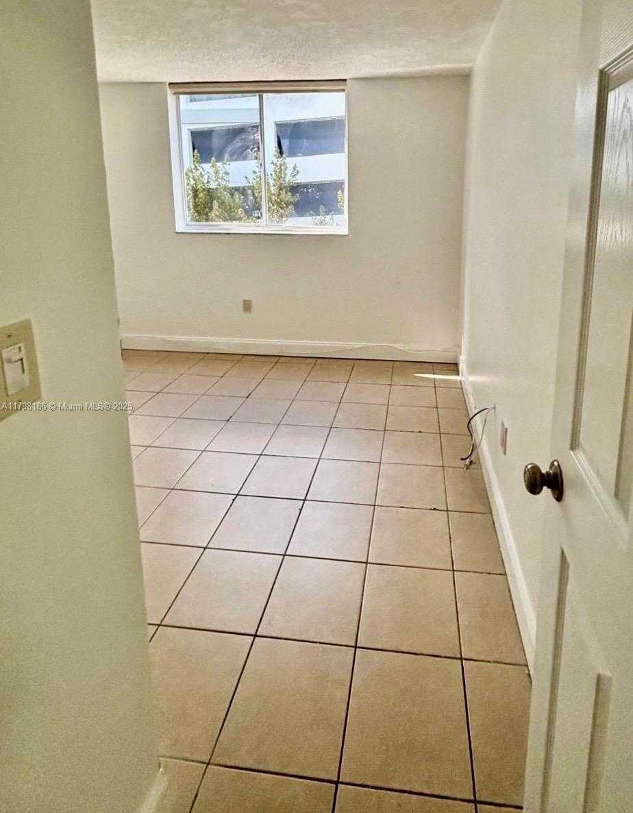 Small Image of 210 SOUTH WEST 11TH ST #410, Miami Number 6