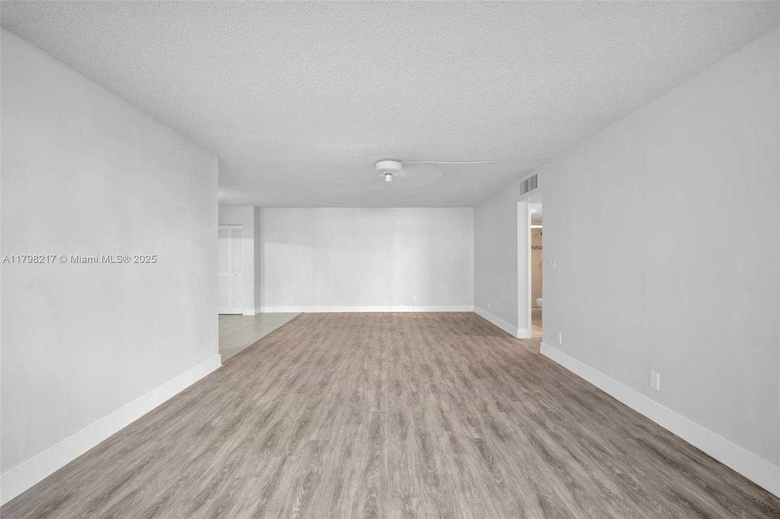 Small Image of 940 NORTH EAST 199TH ST #1M, Miami Number 13