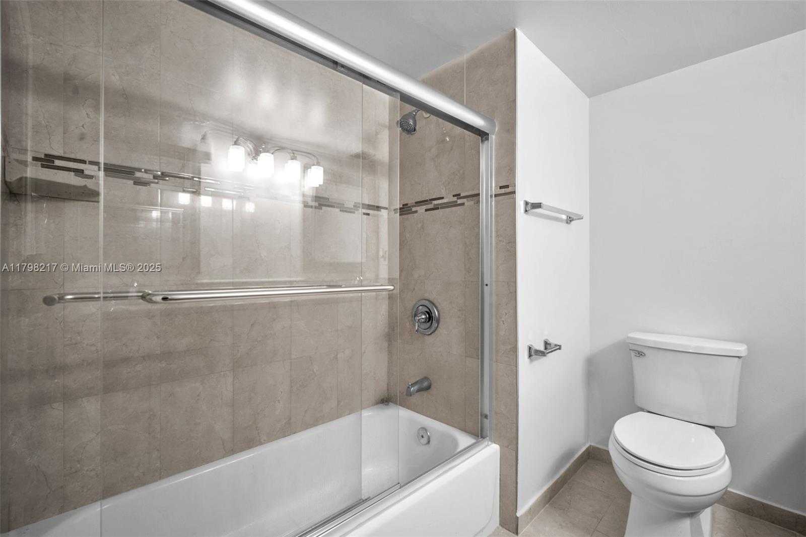 Small Image of 940 NORTH EAST 199TH ST #1M, Miami Number 6