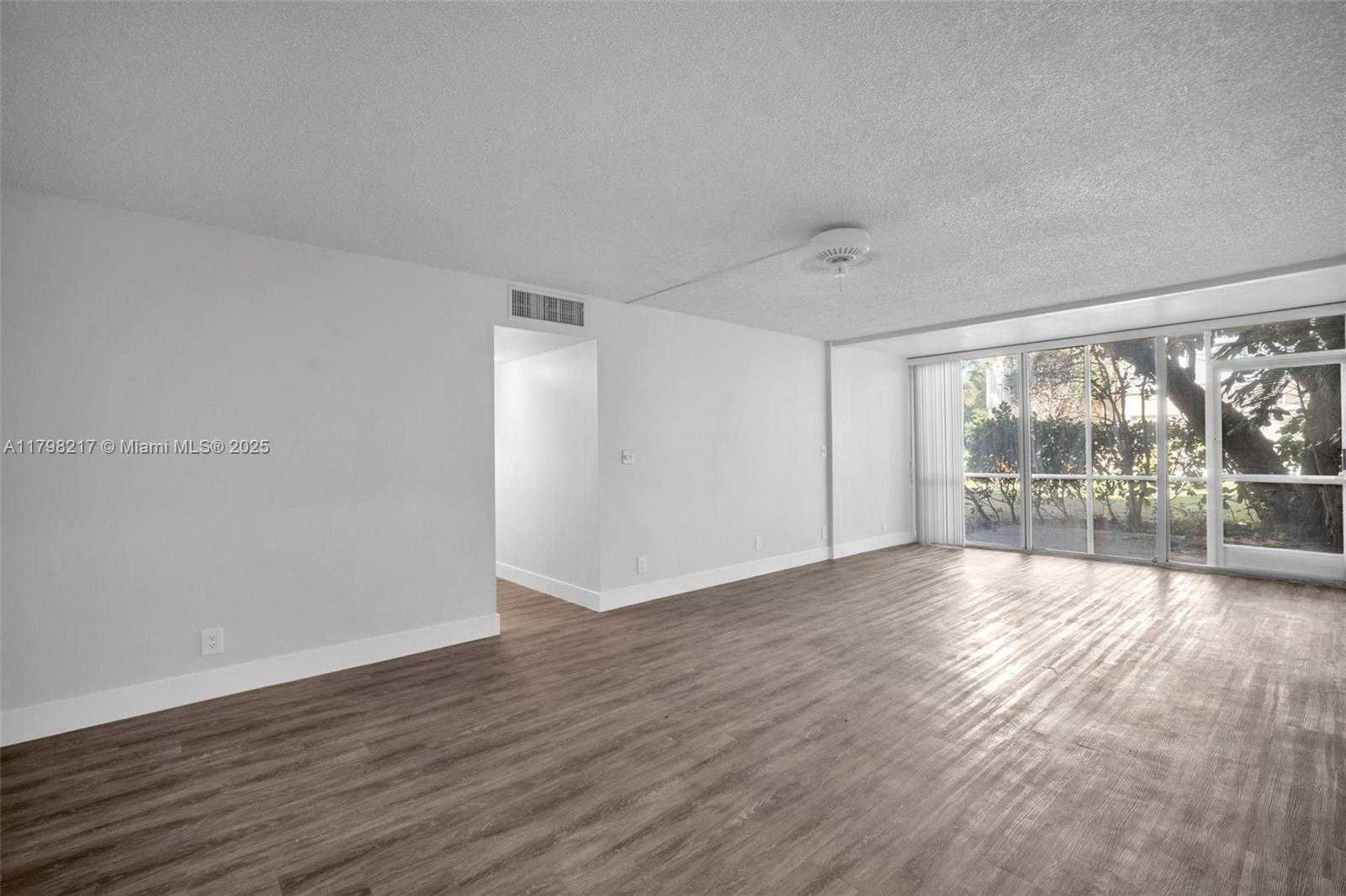Small Image of 940 NORTH EAST 199TH ST #1M, Miami Number 9