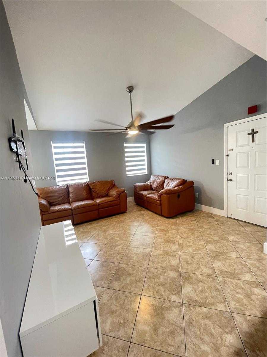 Small Image of 18310 NORTH WEST 68TH AVE #D, Hialeah Number 5