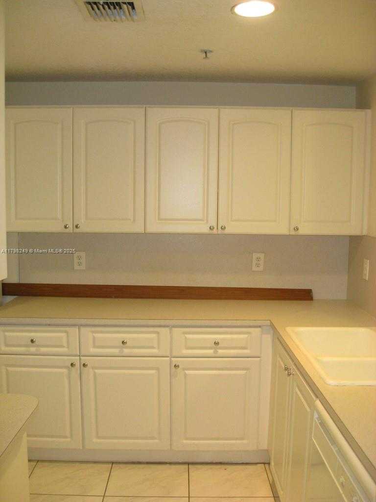 Small Image of 6630 NORTH WEST 114TH #1503, Doral Number 26