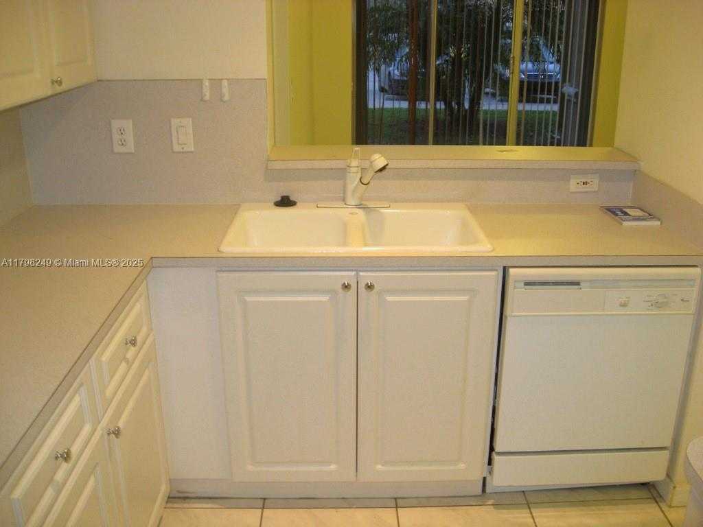 Small Image of 6630 NORTH WEST 114TH #1503, Doral Number 27