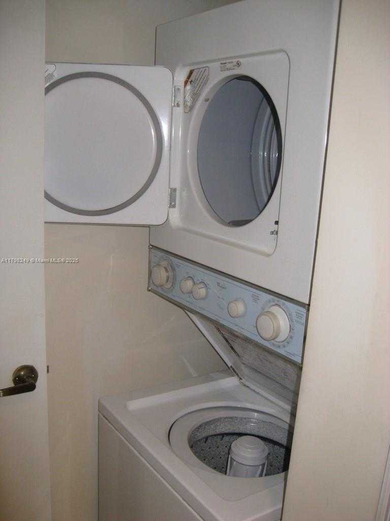 Small Image of 6630 NORTH WEST 114TH #1503, Doral Number 31