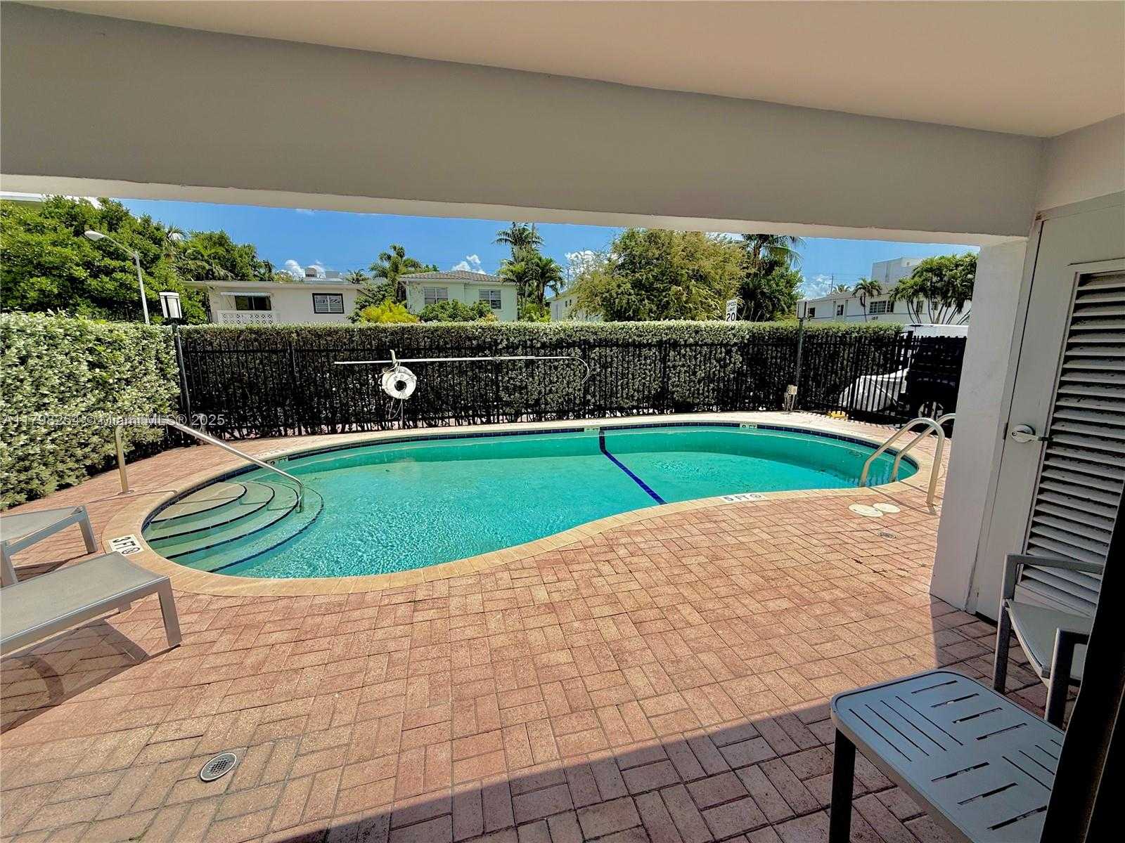 Small Image of 1000 MICHIGAN AVE #502, Miami Beach Number 16