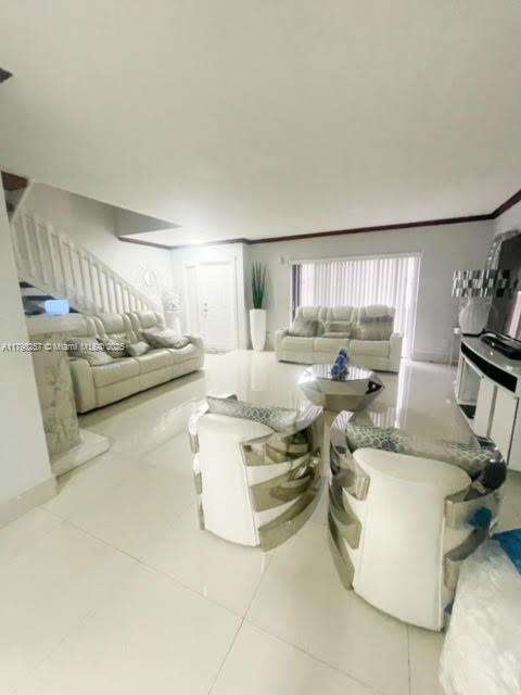 Small Image of 9079 #D, Miami Number 16