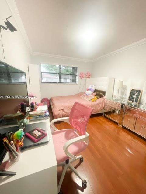 Small Image of 9079 #D, Miami Number 22