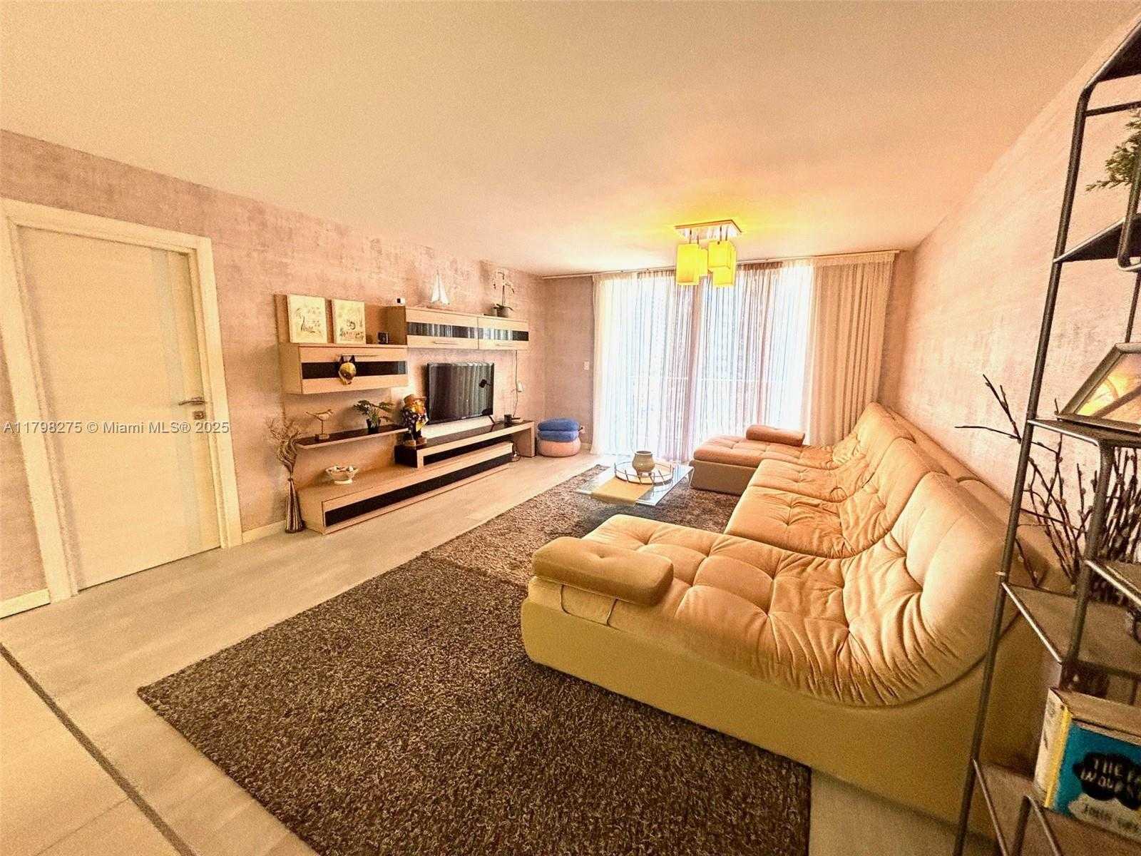 Small Image of 1825 SOUTH OCEAN DR #513, Hallandale Beach Number 34