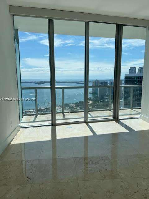 Small Image of 888 BISCAYNE BLVD #5407, Miami Number 14