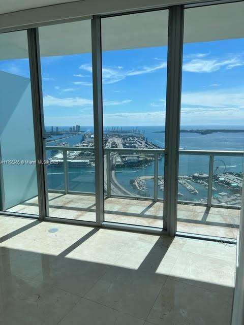 Small Image of 888 BISCAYNE BLVD #5407, Miami Number 4