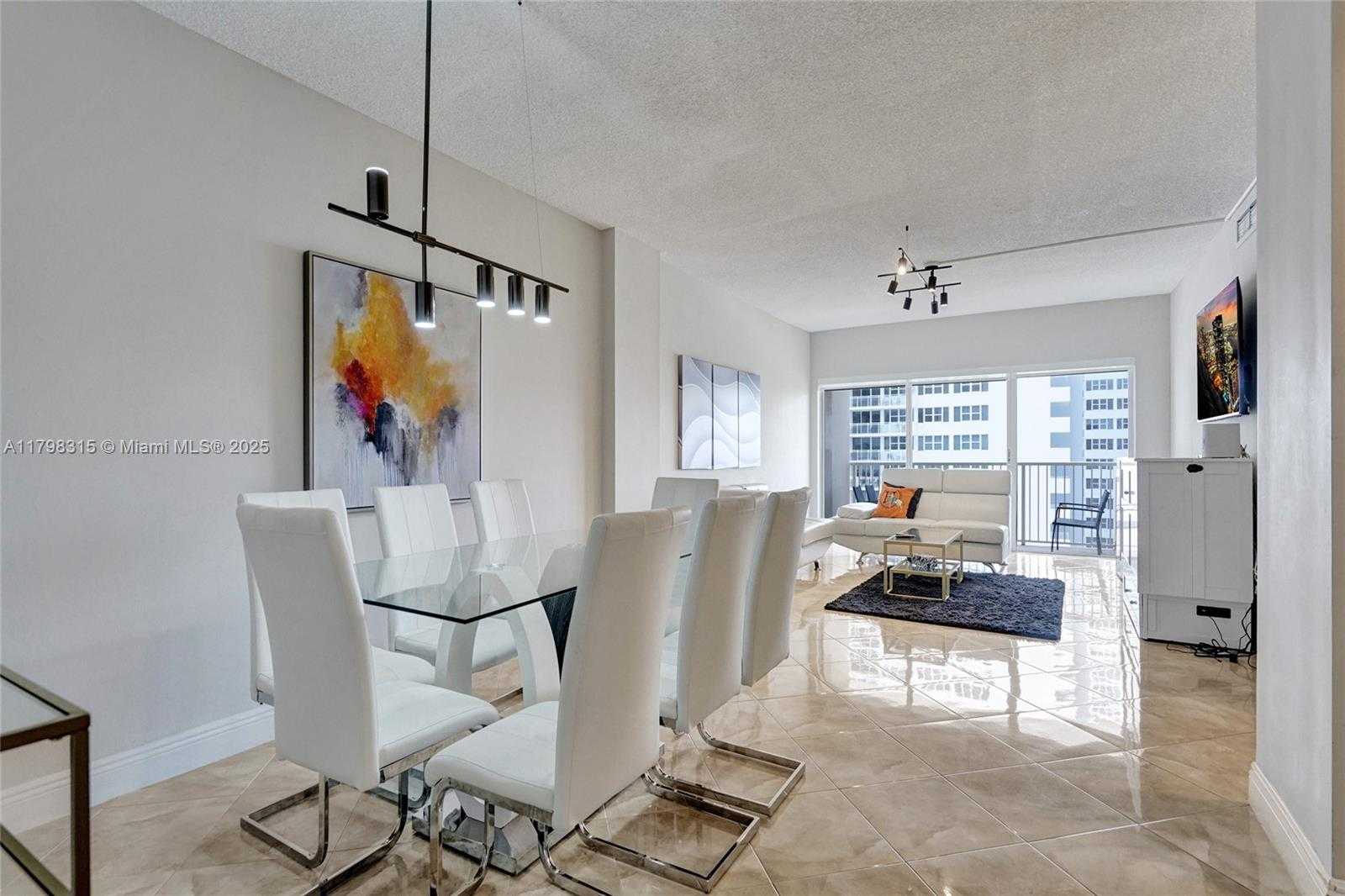 Small Image of 1980 SOUTH OCEAN DR #7J, Hallandale Beach Number 4