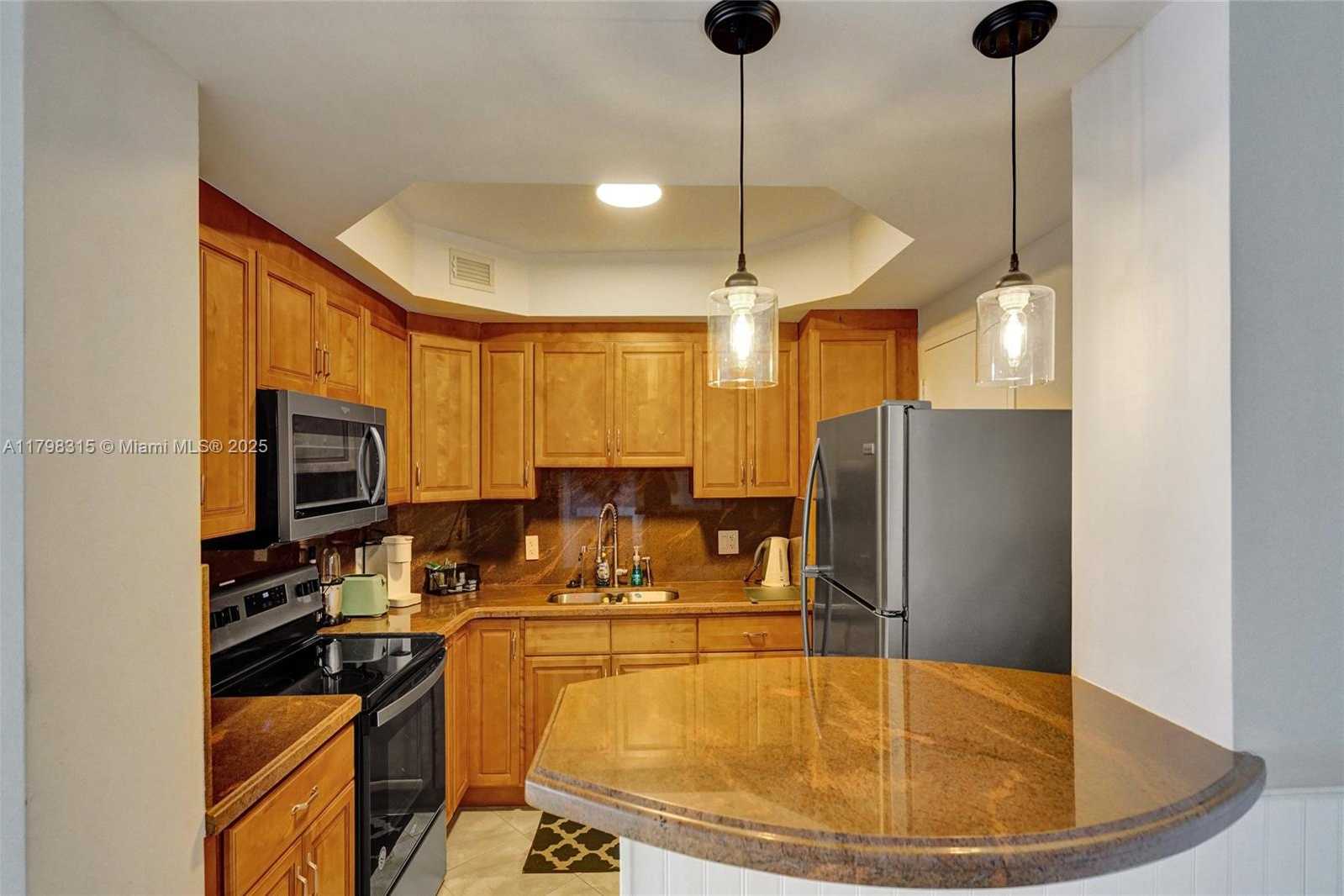 Small Image of 1980 SOUTH OCEAN DR #7J, Hallandale Beach Number 9