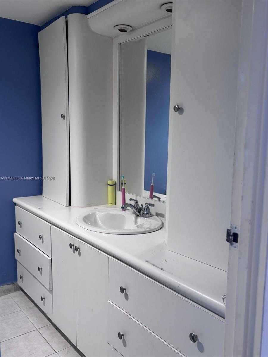 Small Image of 555 NORTH EAST 15TH ST #510, Miami Number 9