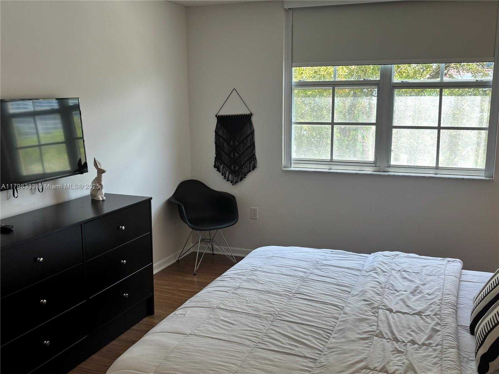 Small Image of 19501 EAST COUNTRY CLUB DR #9506, Aventura Number 12