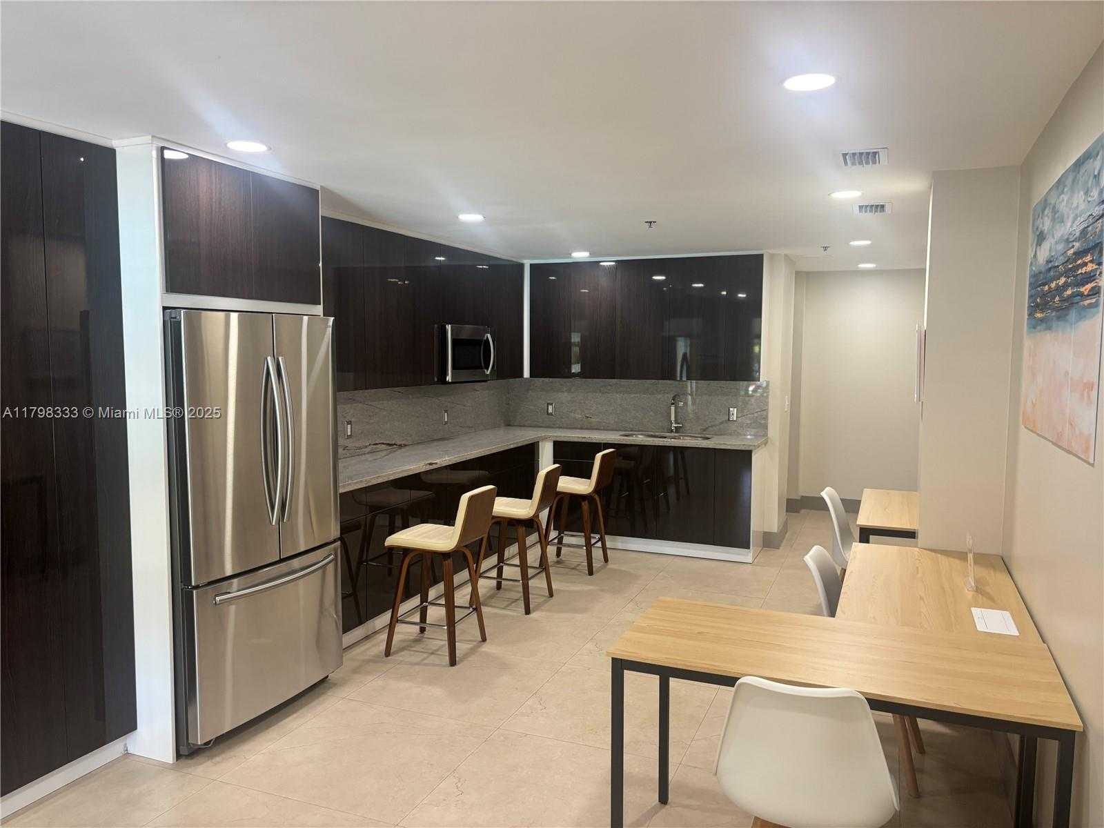Small Image of 19501 EAST COUNTRY CLUB DR #9506, Aventura Number 36