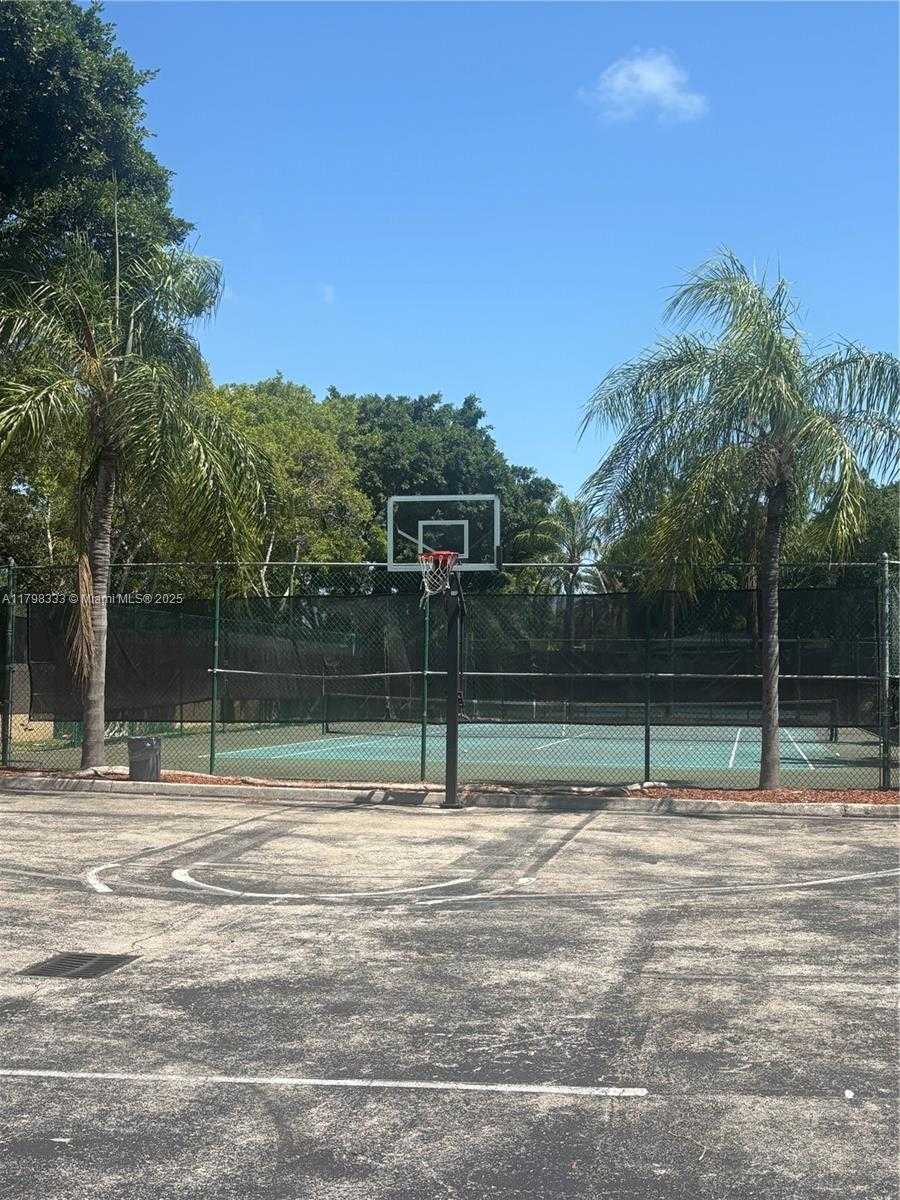 Small Image of 19501 EAST COUNTRY CLUB DR #9506, Aventura Number 39