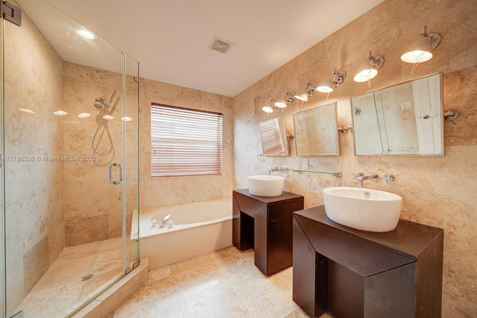Small Image of 5035 SOUTH WEST 155TH AVE, Miramar Number 18