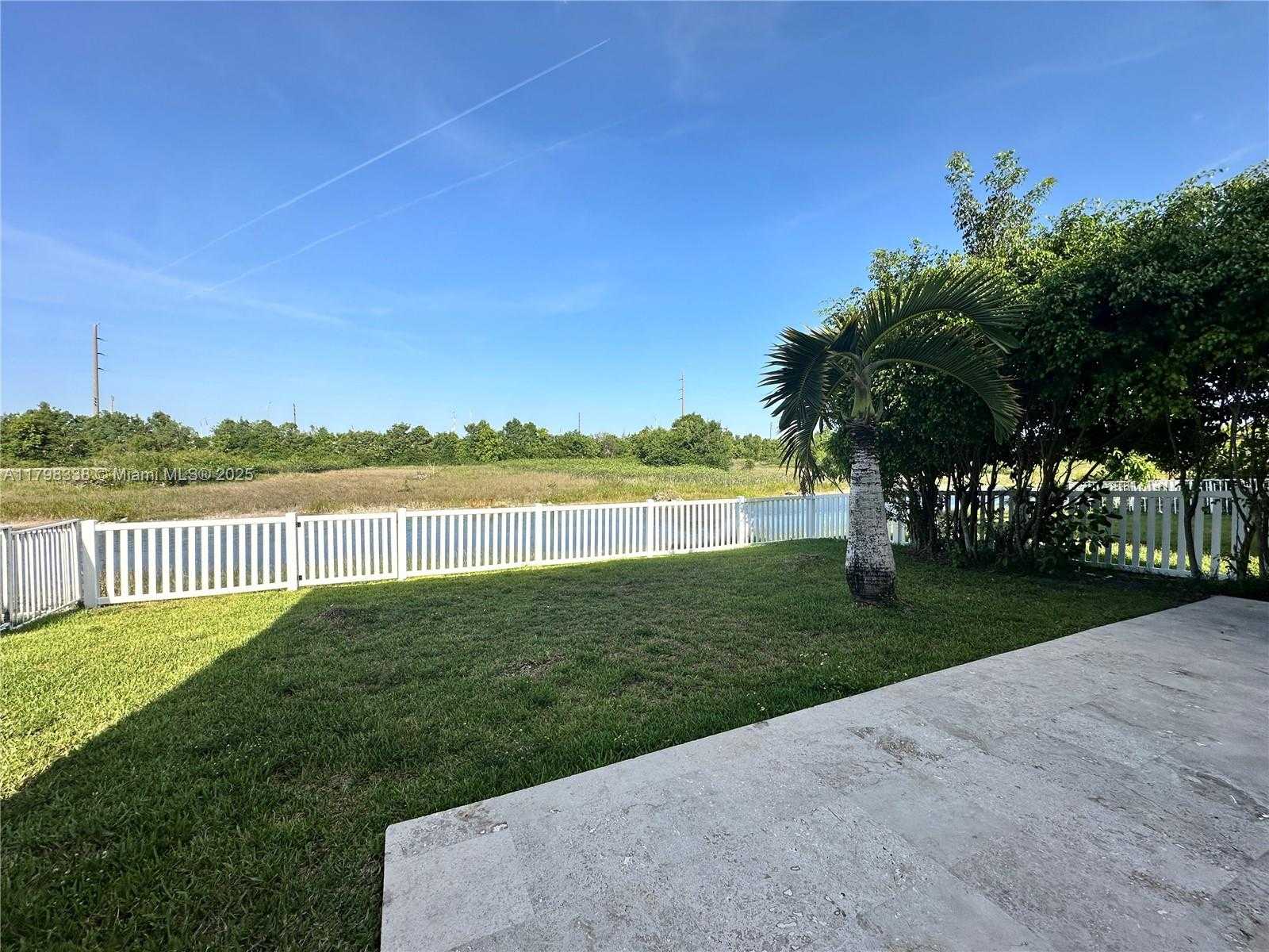 Small Image of 5035 SOUTH WEST 155TH AVE, Miramar Number 28