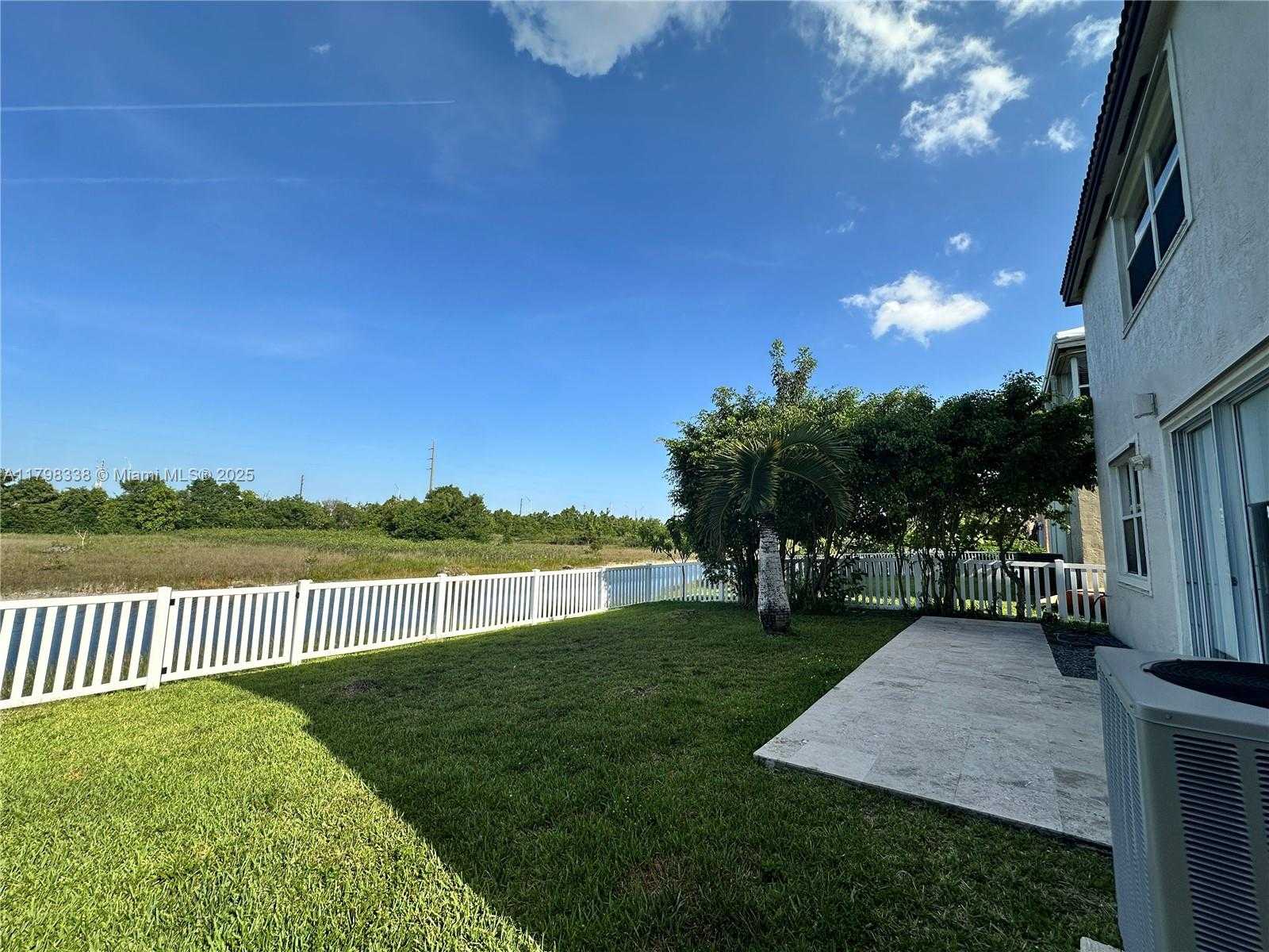 Small Image of 5035 SOUTH WEST 155TH AVE, Miramar Number 29