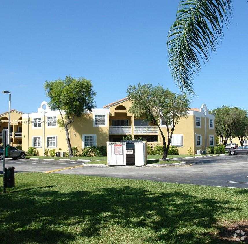 Small Image of 9715 FONTAINEBLEAU BLVD #E110, Miami Number 2