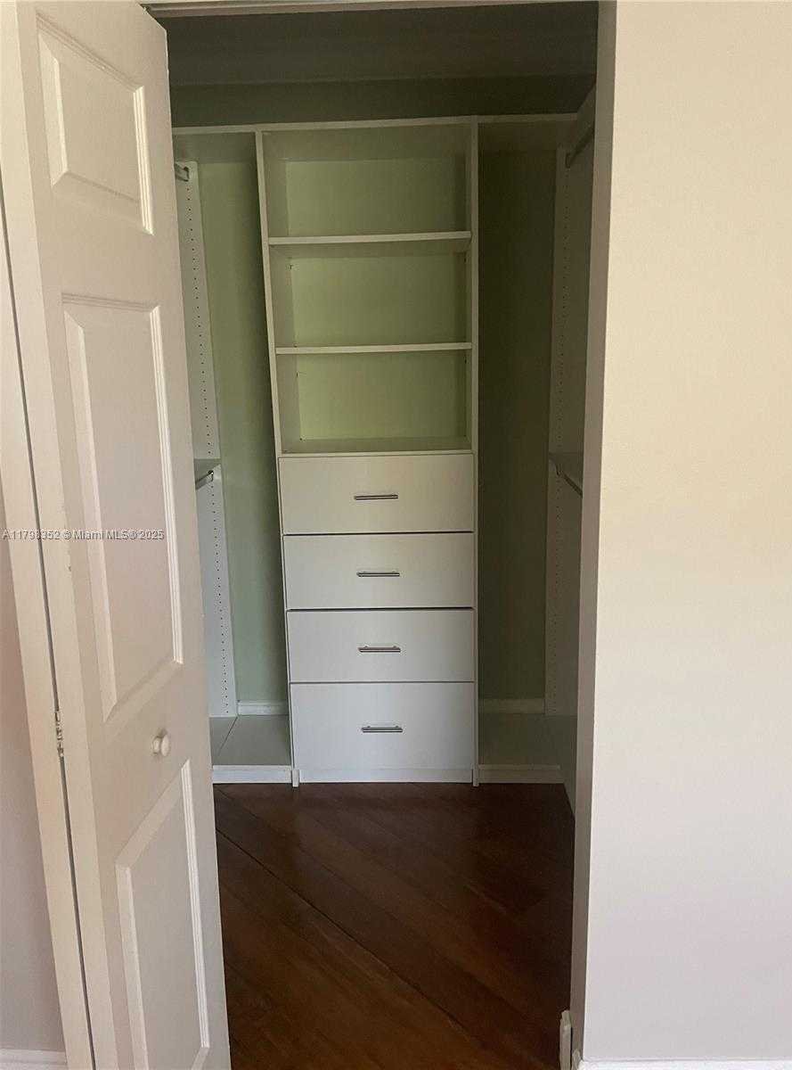 Small Image of 9715 FONTAINEBLEAU BLVD #E110, Miami Number 8