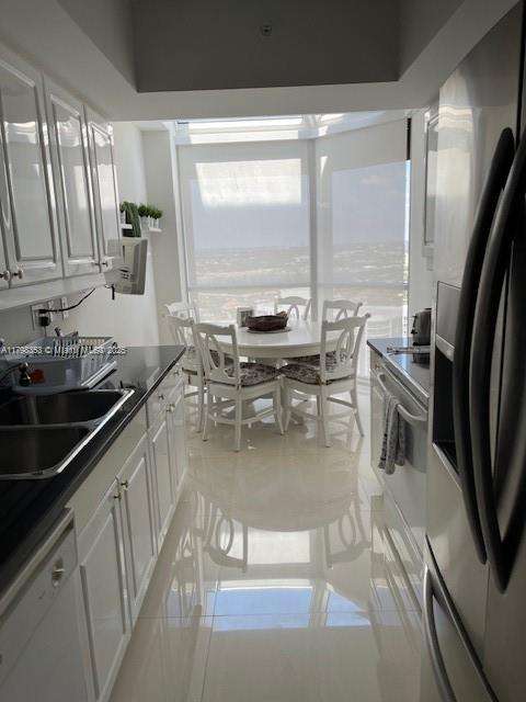 Small Image of 21055 YACHT CLUB DR #3206, Aventura Number 10