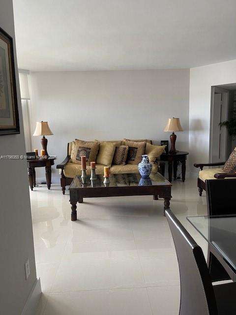 Small Image of 21055 YACHT CLUB DR #3206, Aventura Number 5