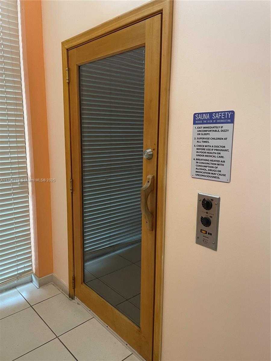 Small Image of 18800 NORTH EAST 29TH AVE #1001, Aventura Number 21