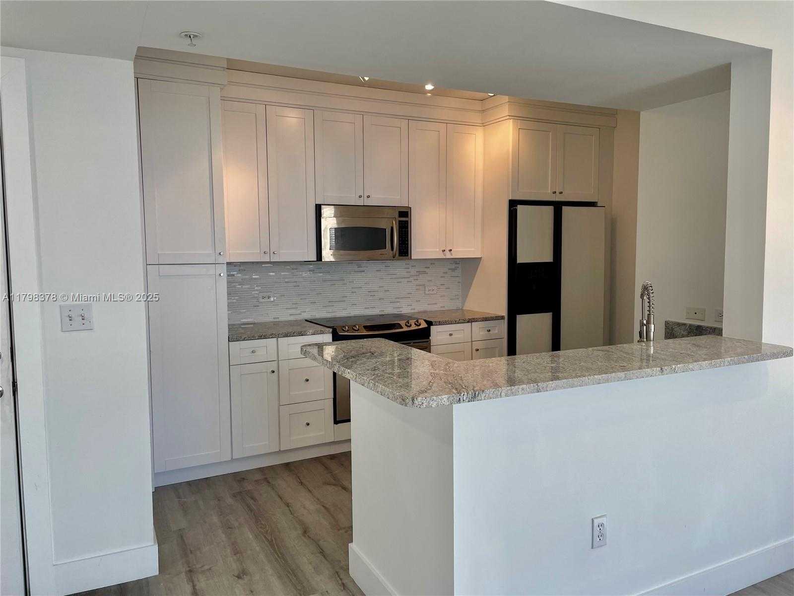 Small Image of 18800 NORTH EAST 29TH AVE #1001, Aventura Number 5