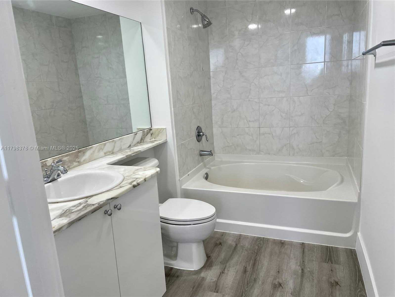 Small Image of 18800 NORTH EAST 29TH AVE #1001, Aventura Number 8