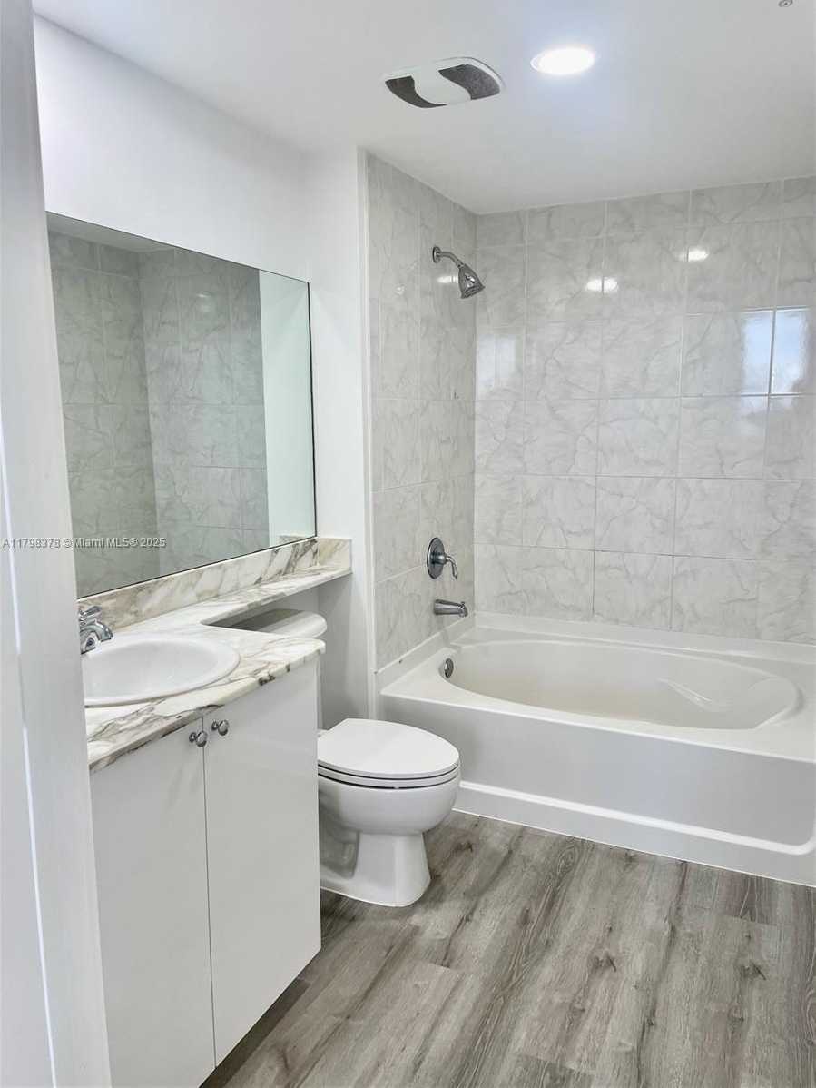 Small Image of 18800 NORTH EAST 29TH AVE #1001, Aventura Number 9