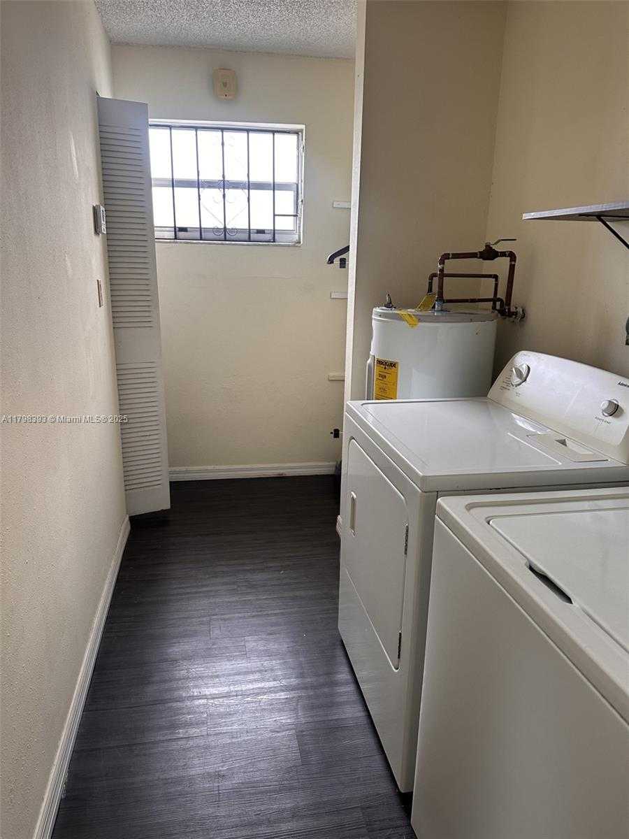 Small Image of 30 NORTH WEST 87TH AVE #C225, Miami Number 10