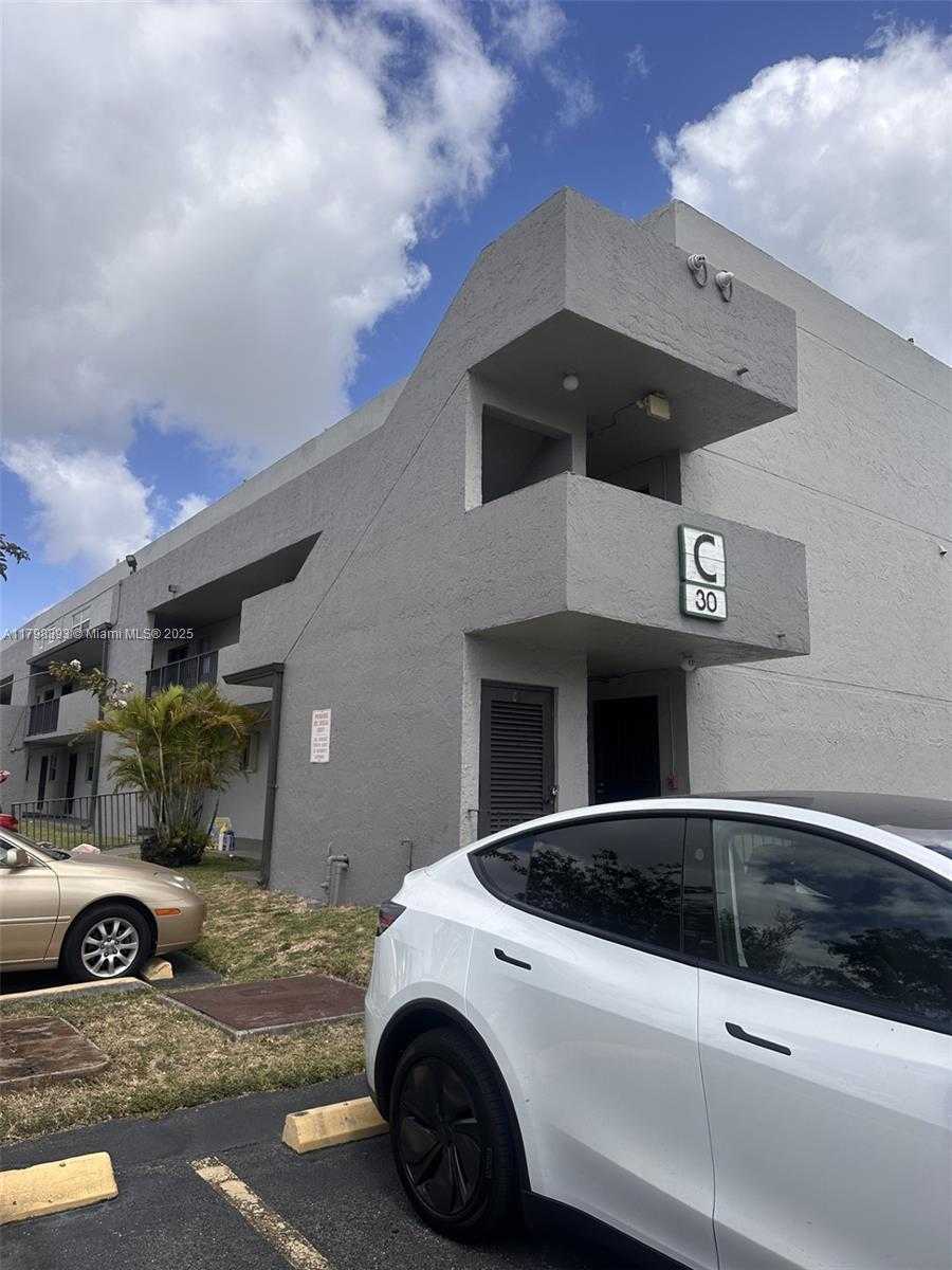 Small Image of 30 NORTH WEST 87TH AVE #C225, Miami Number 13
