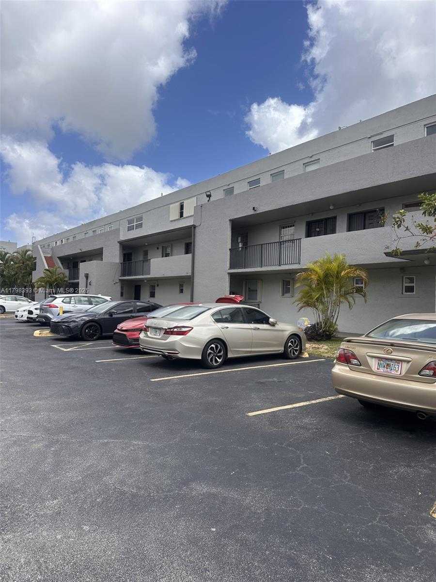 Small Image of 30 NORTH WEST 87TH AVE #C225, Miami Number 15