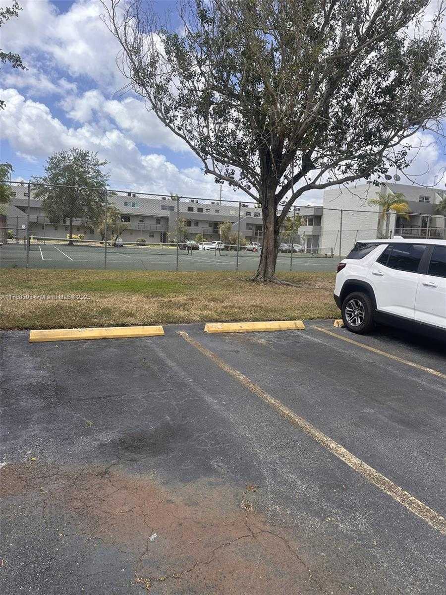 Small Image of 30 NORTH WEST 87TH AVE #C225, Miami Number 16