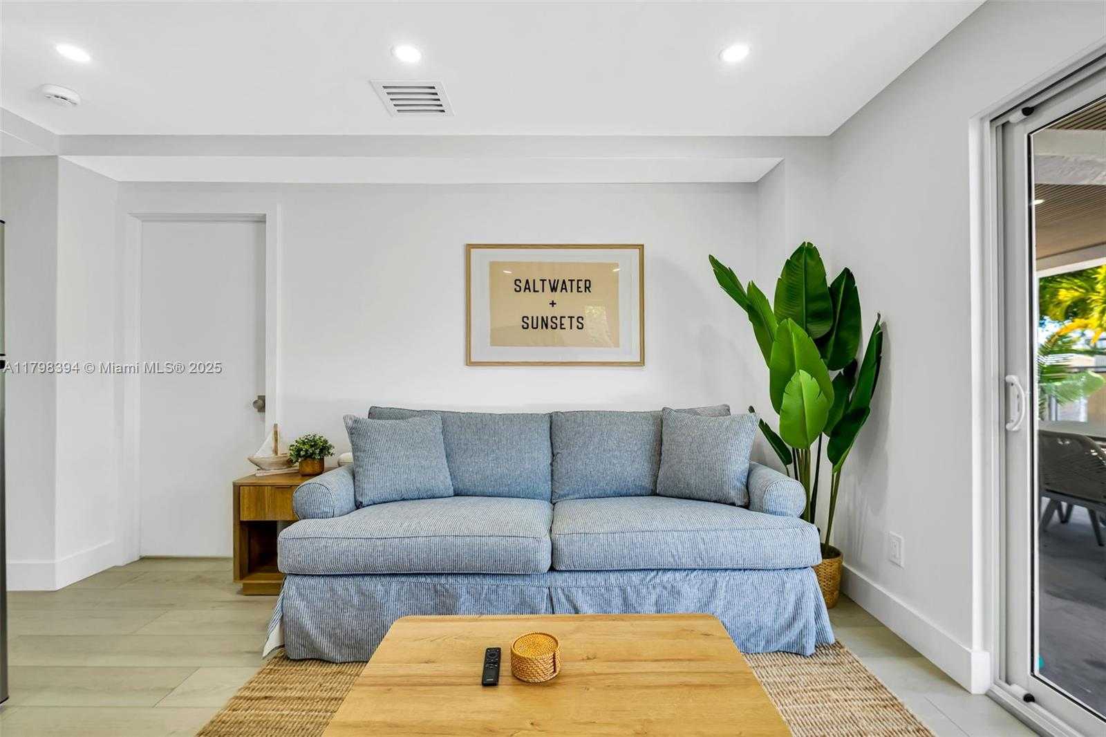 Small Image of 129 NAUTILUS DR, Islamorada Number 17