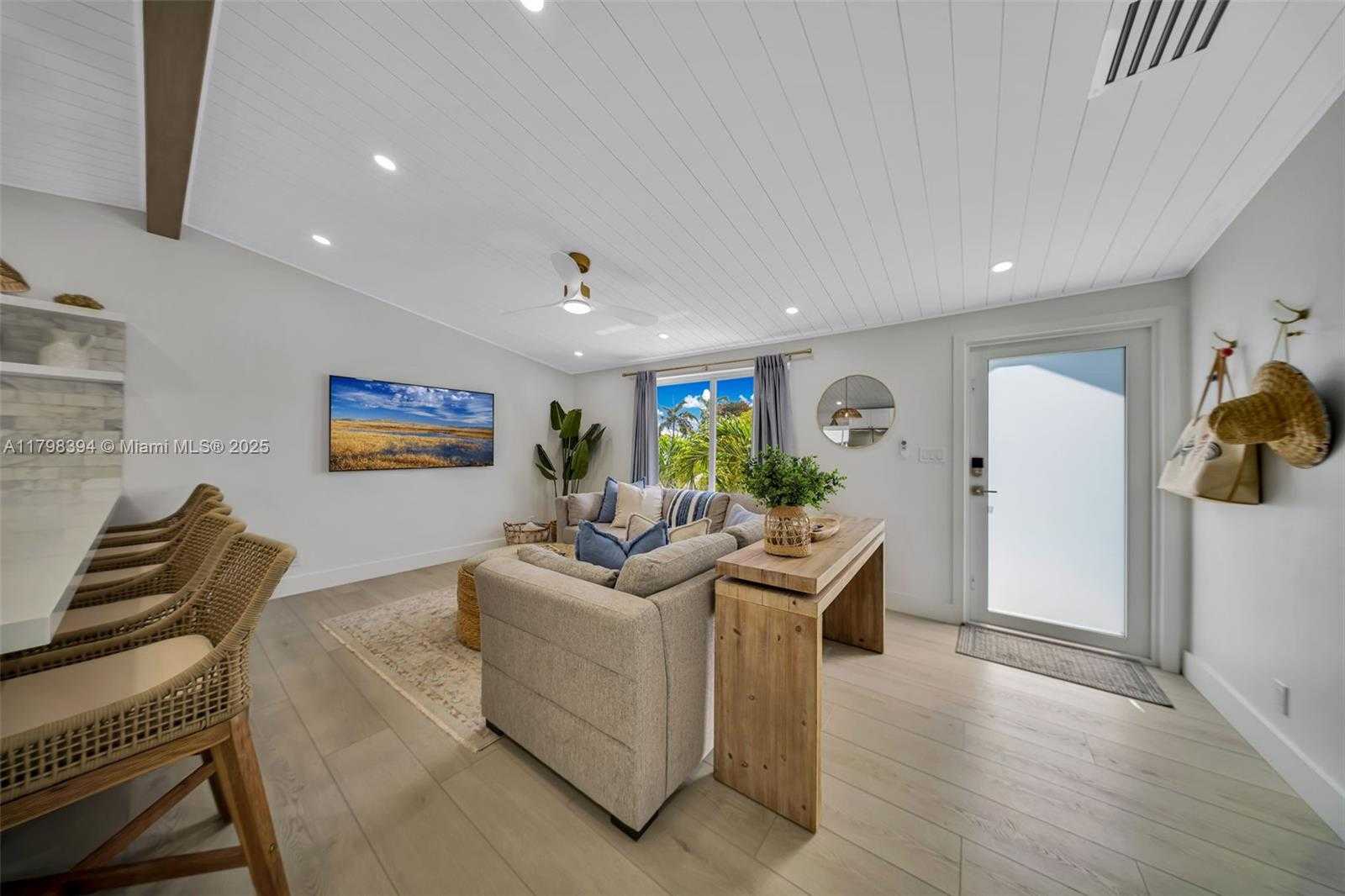 Small Image of 129 NAUTILUS DR, Islamorada Number 49