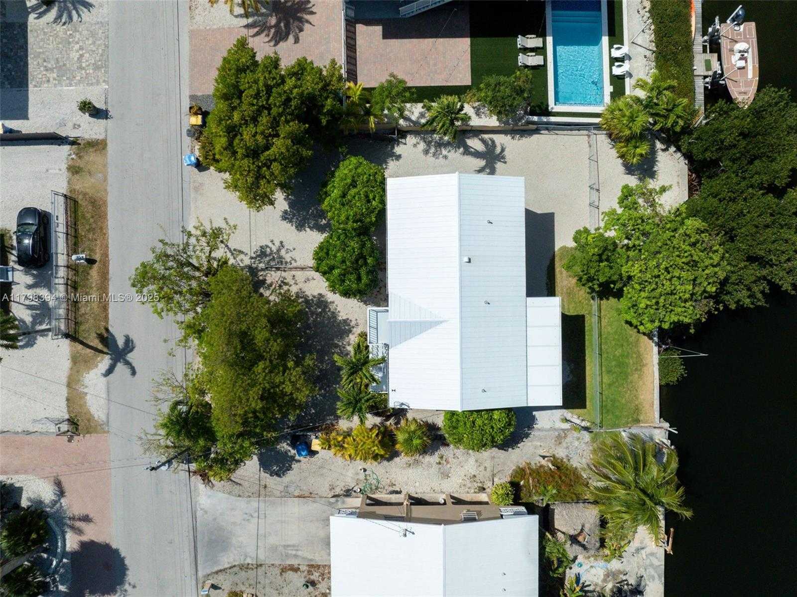 Small Image of 129 NAUTILUS DR, Islamorada Number 55