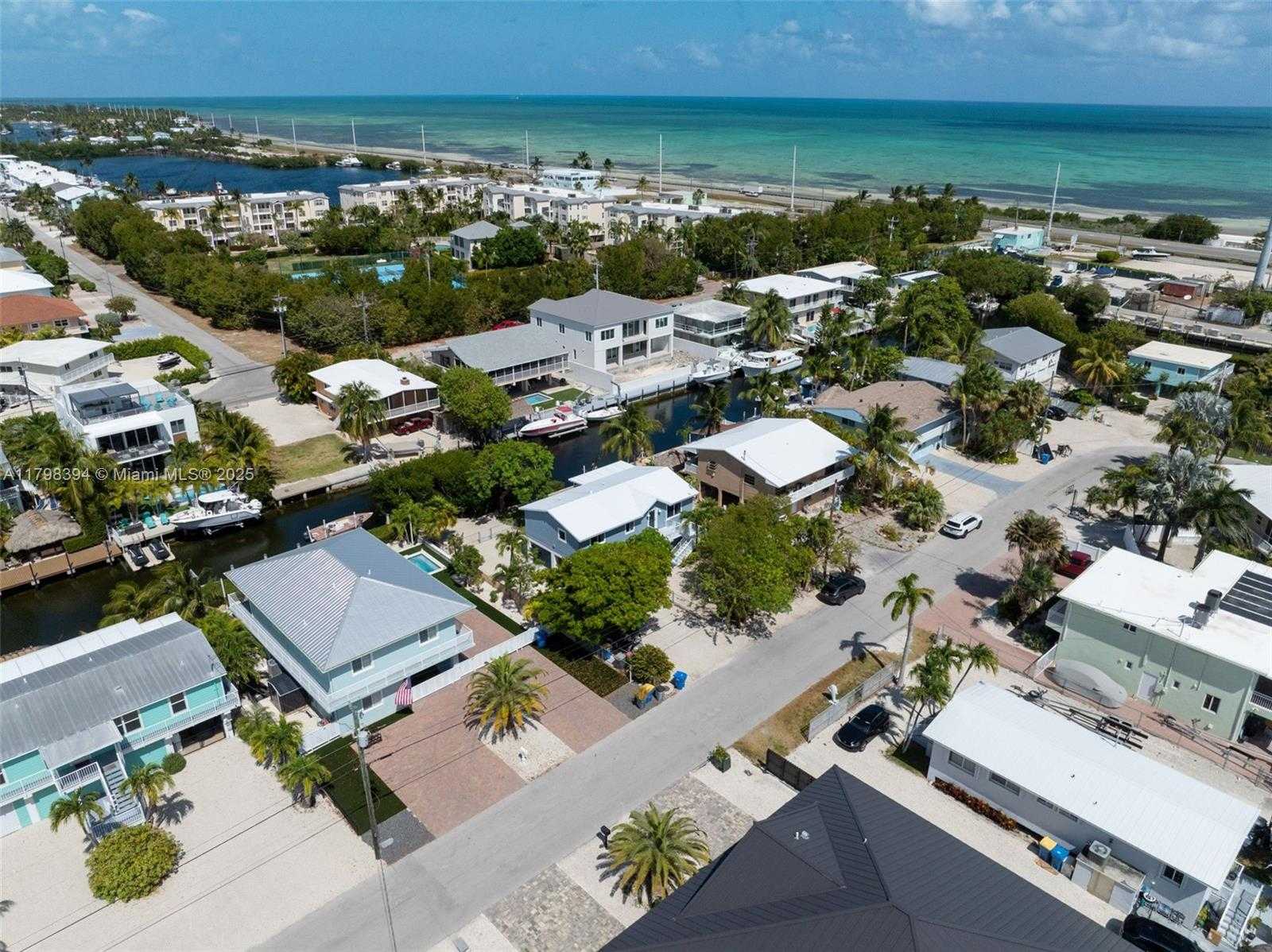 Small Image of 129 NAUTILUS DR, Islamorada Number 59