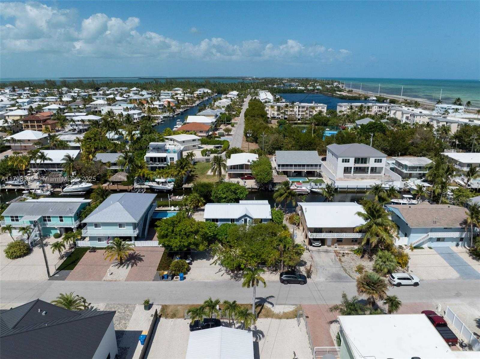 Small Image of 129 NAUTILUS DR, Islamorada Number 63