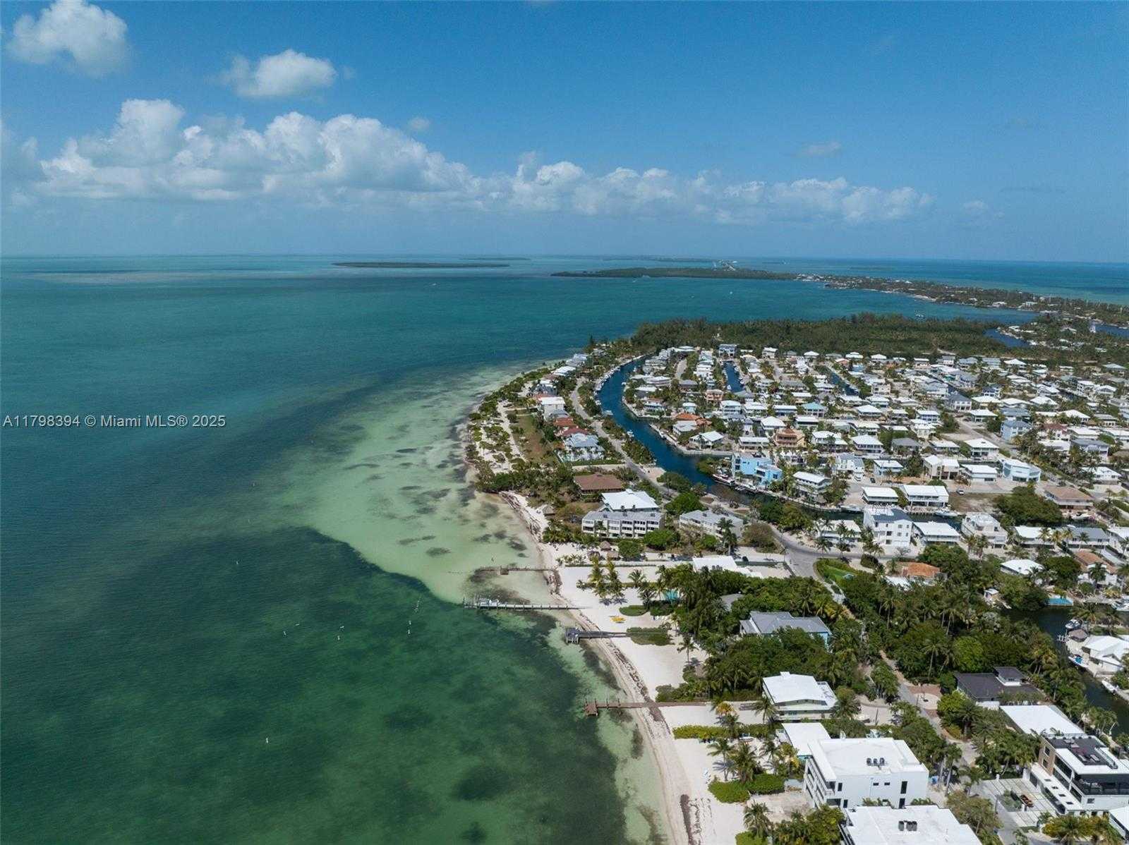Small Image of 129 NAUTILUS DR, Islamorada Number 70