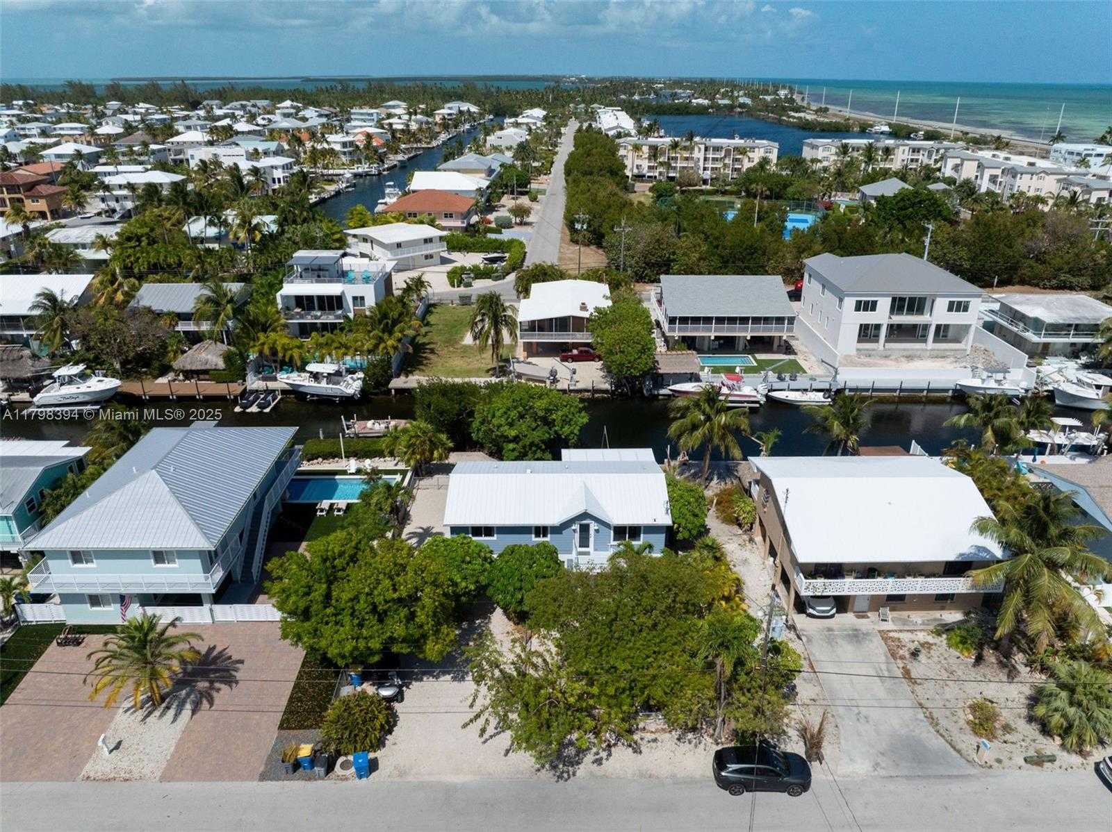 Small Image of 129 NAUTILUS DR, Islamorada Number 73