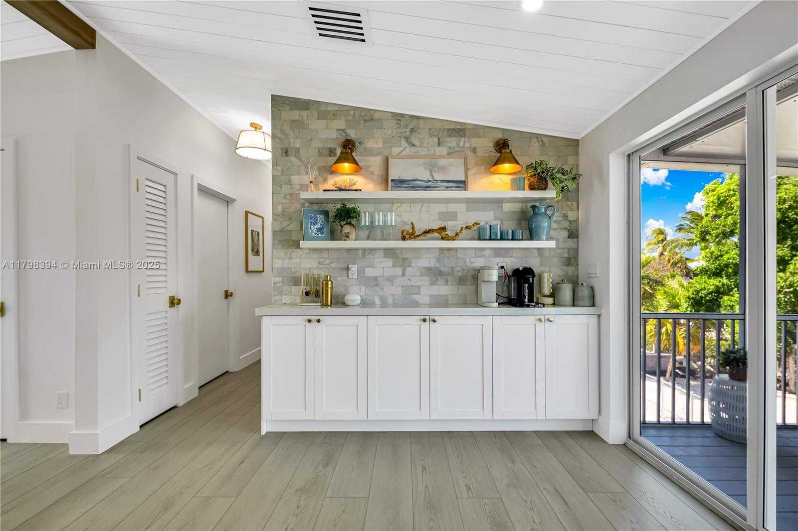 Small Image of 129 NAUTILUS DR, Islamorada Number 74