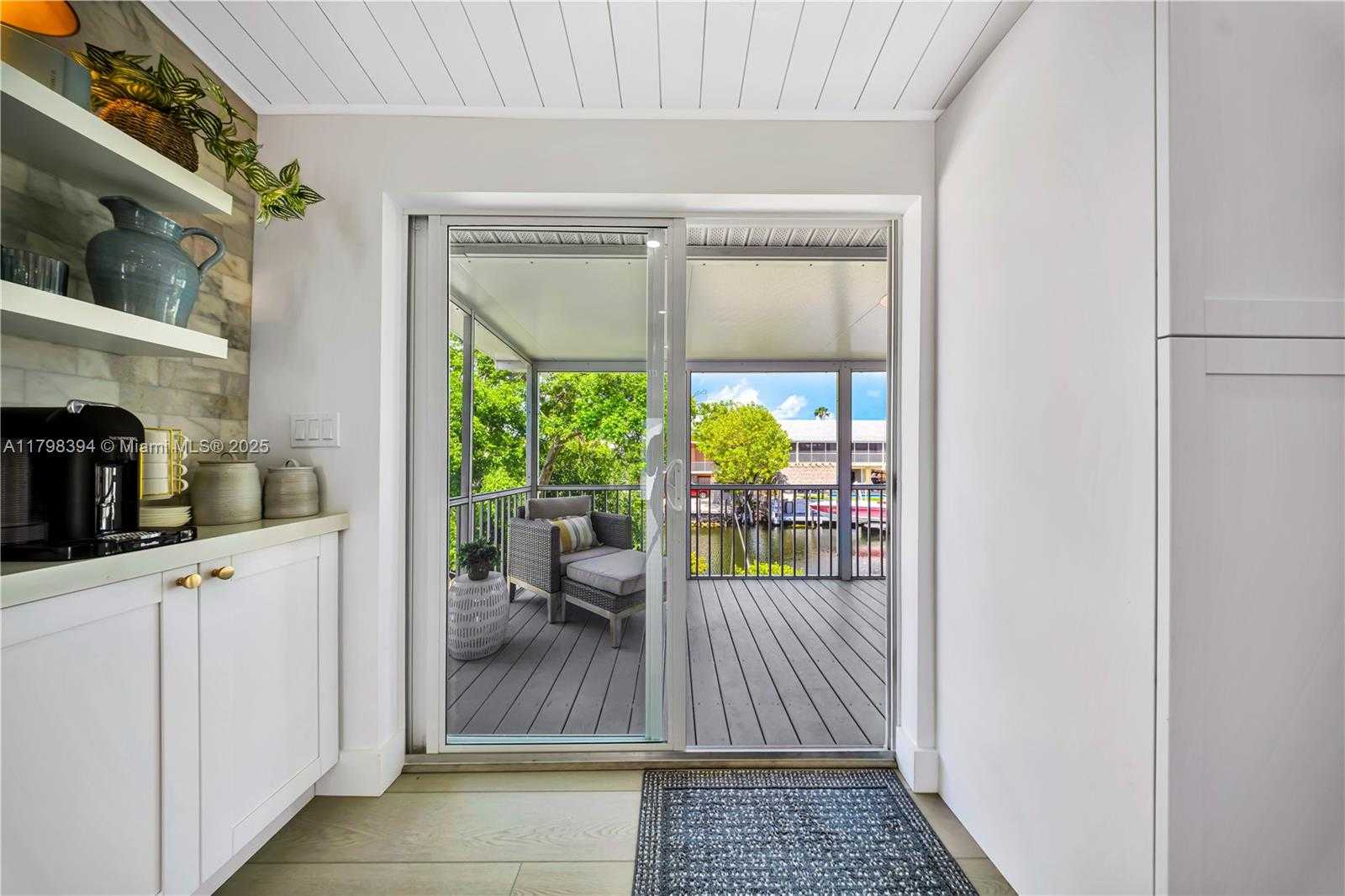 Small Image of 129 NAUTILUS DR, Islamorada Number 78